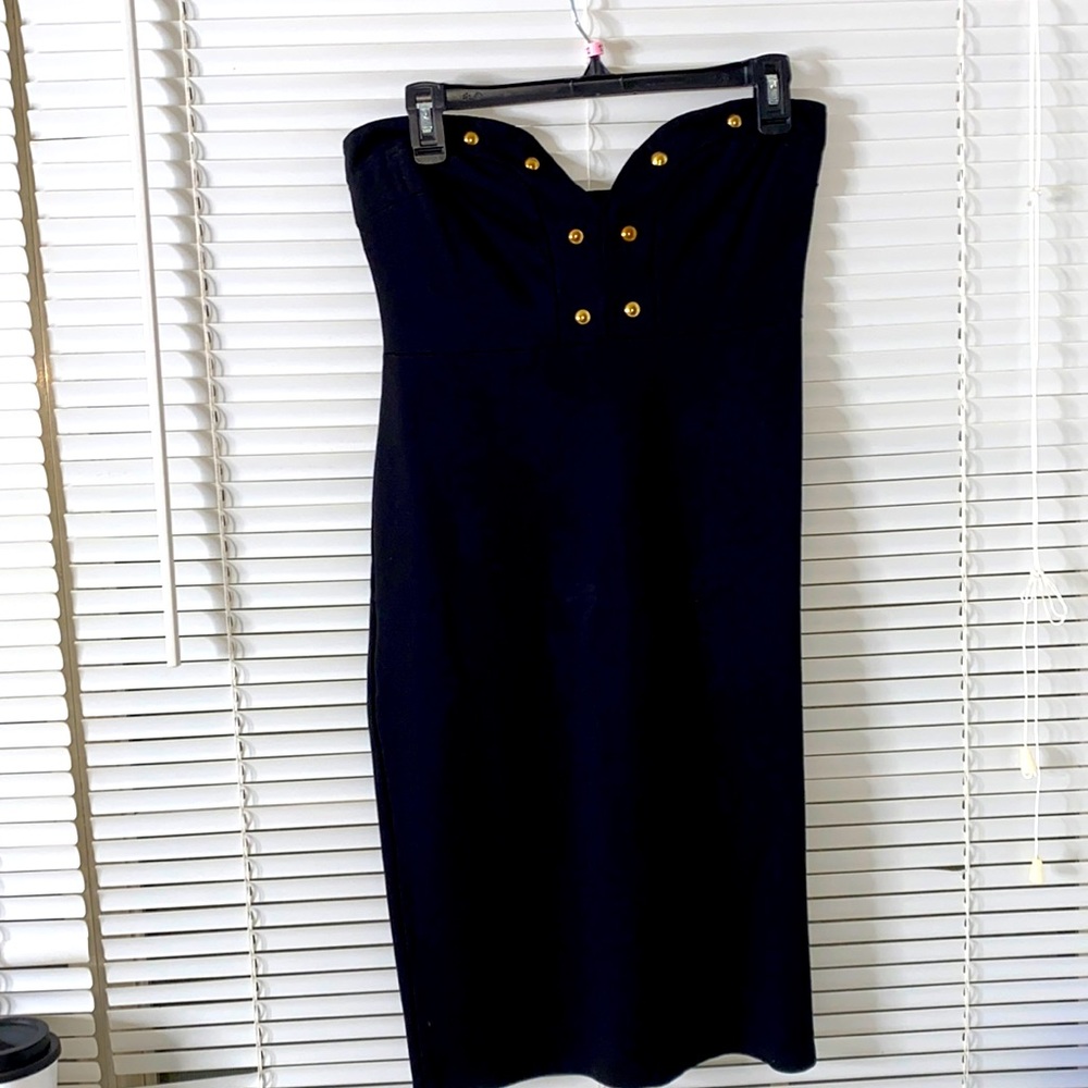 strapless sweetheart neck line dress